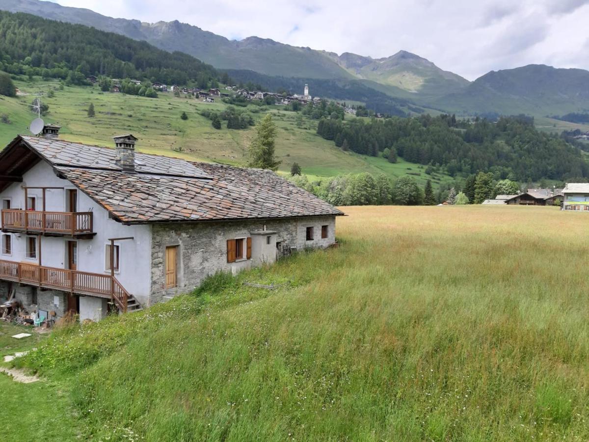 The Snow - Appartamento Panoramico Con Balcone Champoluc Exterior photo